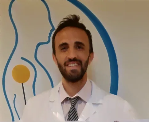 Dr. Rodrigo Brandariz Dr. Rodrigo Brandariz